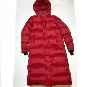 Quince Cherry Red Hooded Responsible Down Puffer Jacket